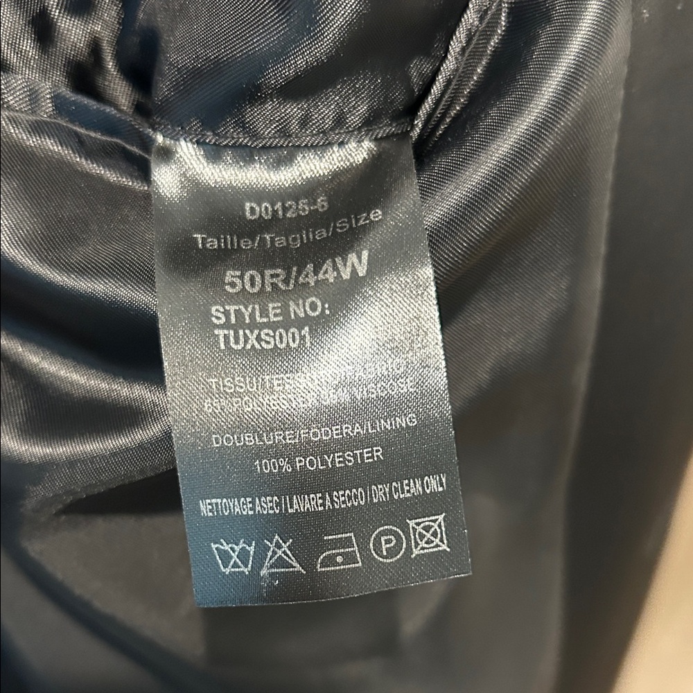Full Black Tuxedo - Picture 7 of 8